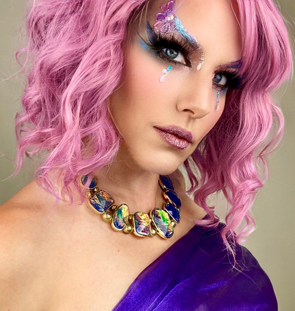 Glitter eyeshadow creative look, model Candy Keane